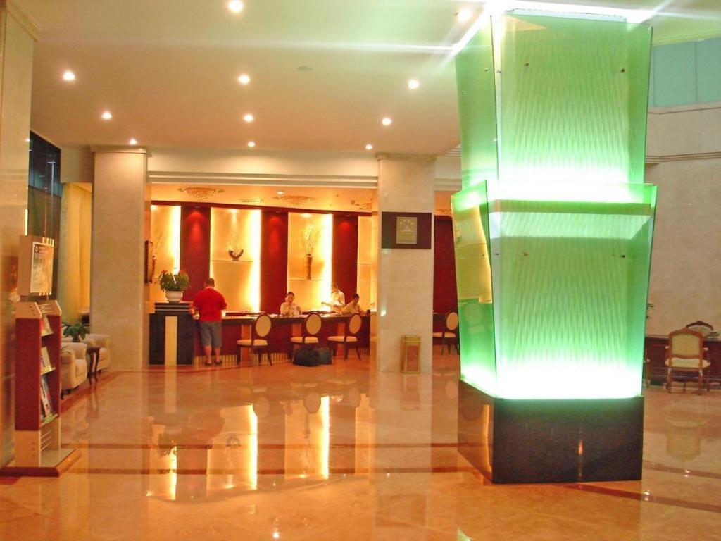 New Era Hotel Kunming Eksteriør bilde