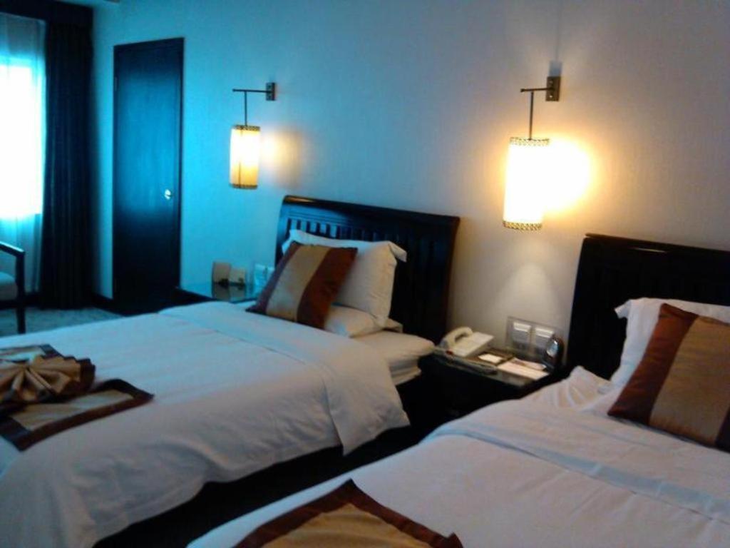 New Era Hotel Kunming Eksteriør bilde